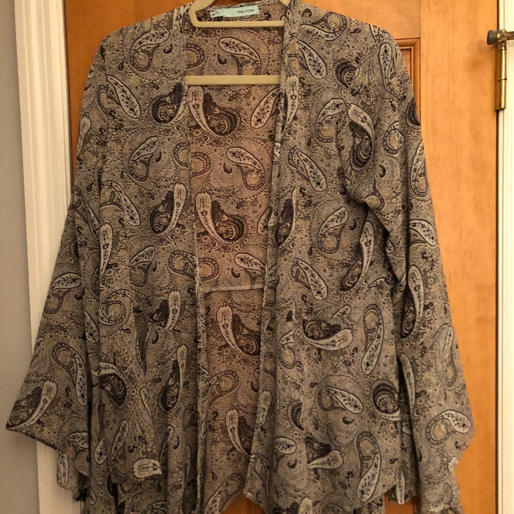 Light weight layering piece
